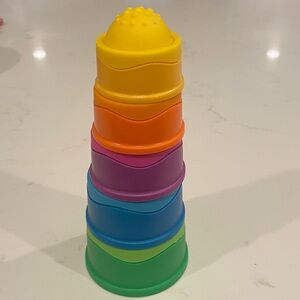 Fat Brain Dimpl Stacker cups